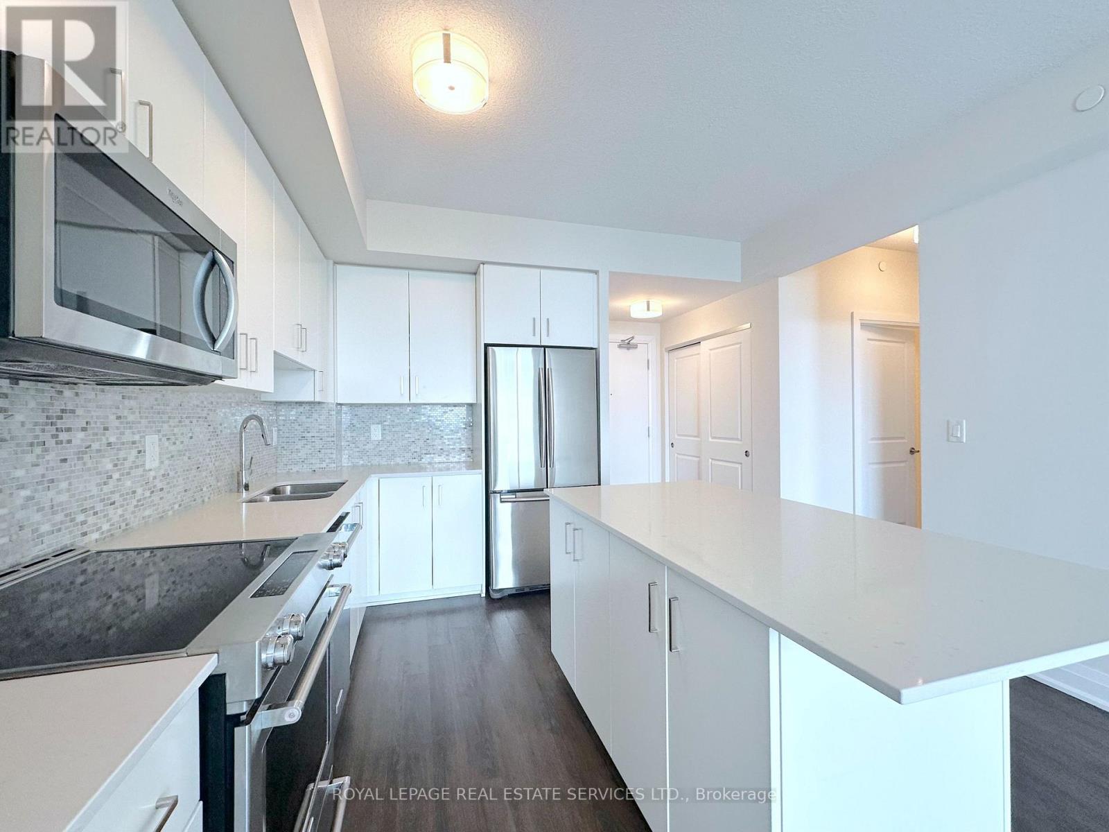 804 - 2333 Taunton Road, Oakville, Ontario  L6H 0N5 - Photo 3 - W12770604