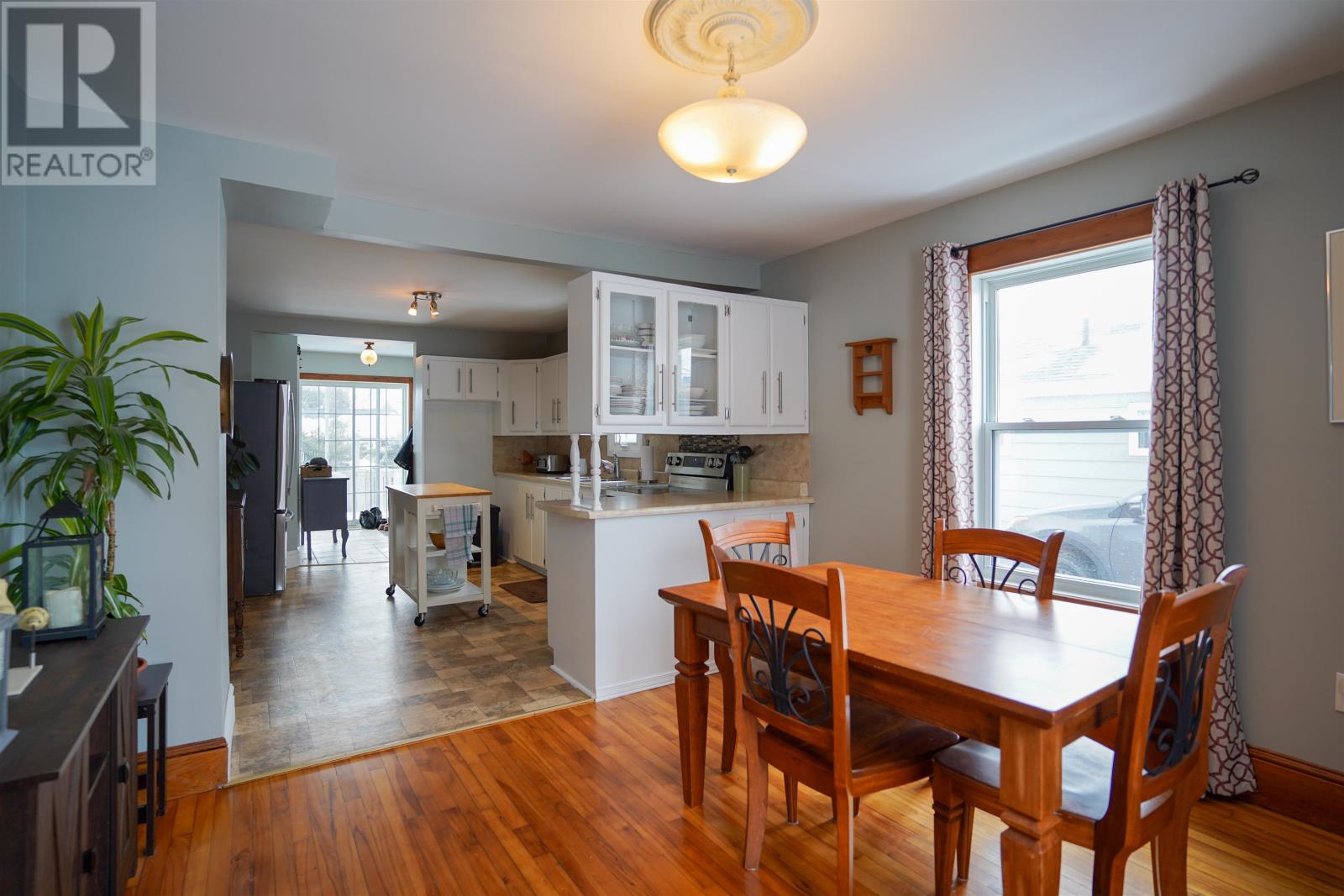 253 Granville Street, Summerside, Prince Edward Island  C1N 3A8 - Photo 6 - 202602393