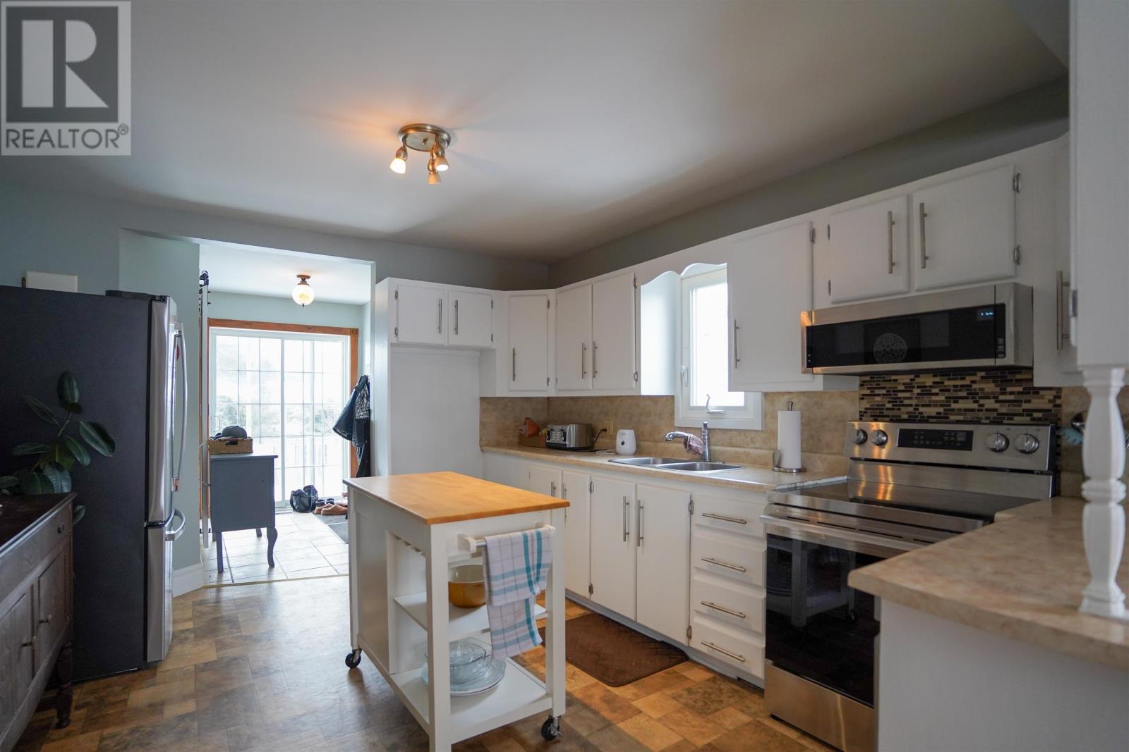 253 Granville Street, Summerside, Prince Edward Island  C1N 3A8 - Photo 7 - 202602393