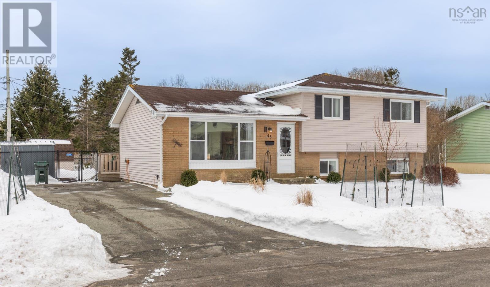 43 James Street, Yarmouth, Nova Scotia