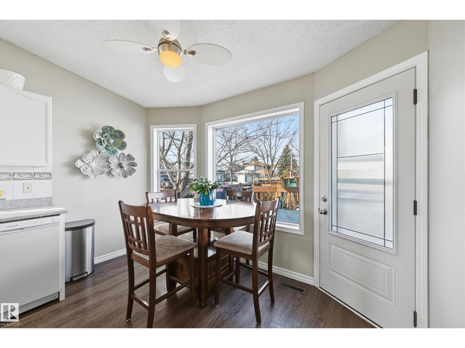 2952 39 Av Nw, Edmonton, Alberta  T6T 1L2 - Photo 12 - E4472794