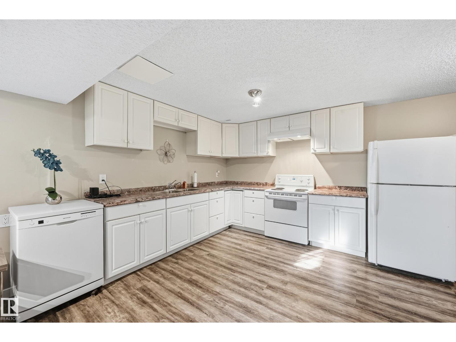 2952 39 Av Nw, Edmonton, Alberta  T6T 1L2 - Photo 29 - E4472794