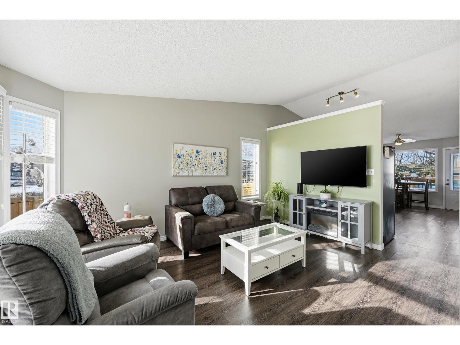 2952 39 Av Nw, Edmonton, Alberta  T6T 1L2 - Photo 3 - E4472794