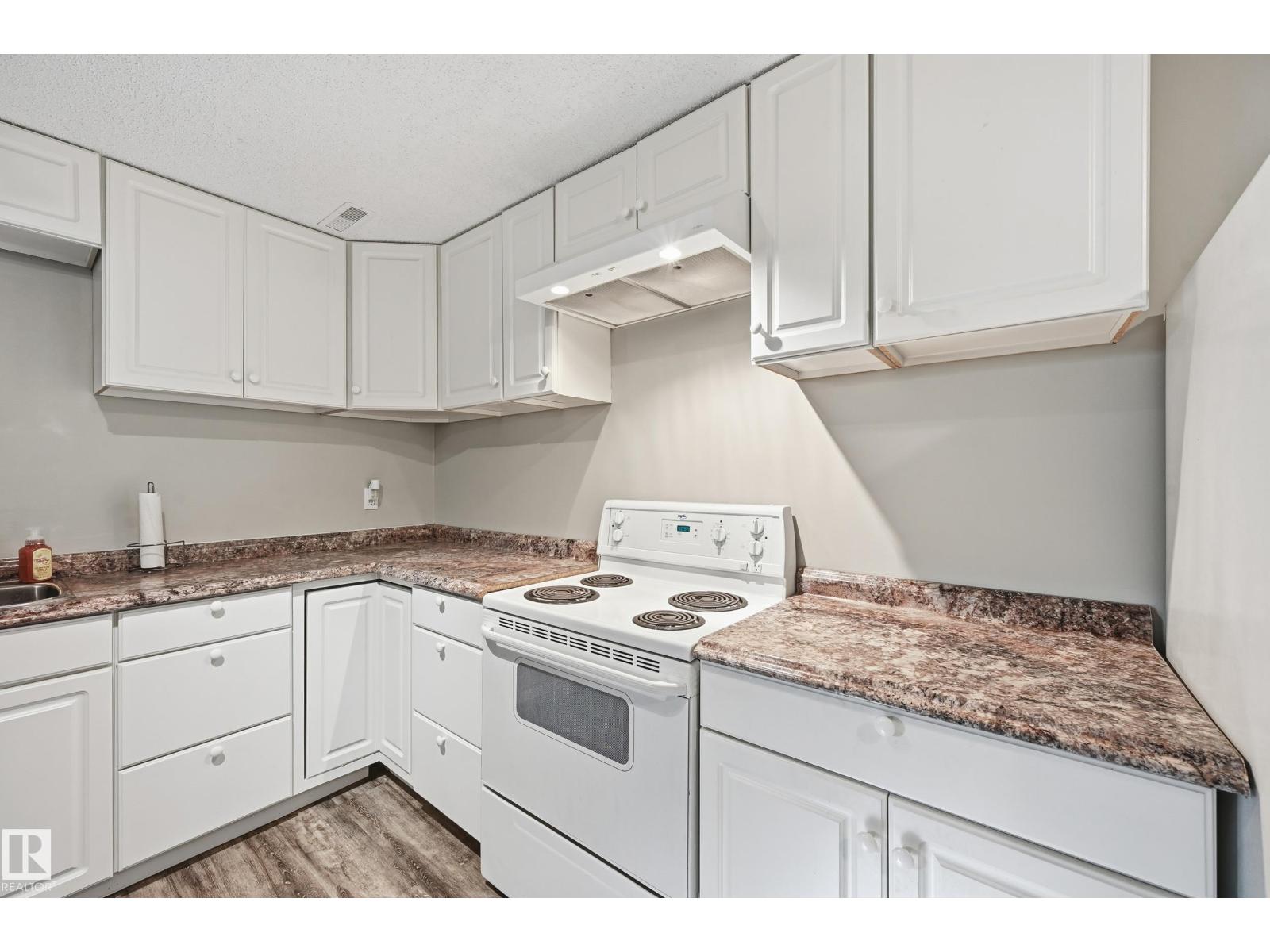 2952 39 Av Nw, Edmonton, Alberta  T6T 1L2 - Photo 31 - E4472794