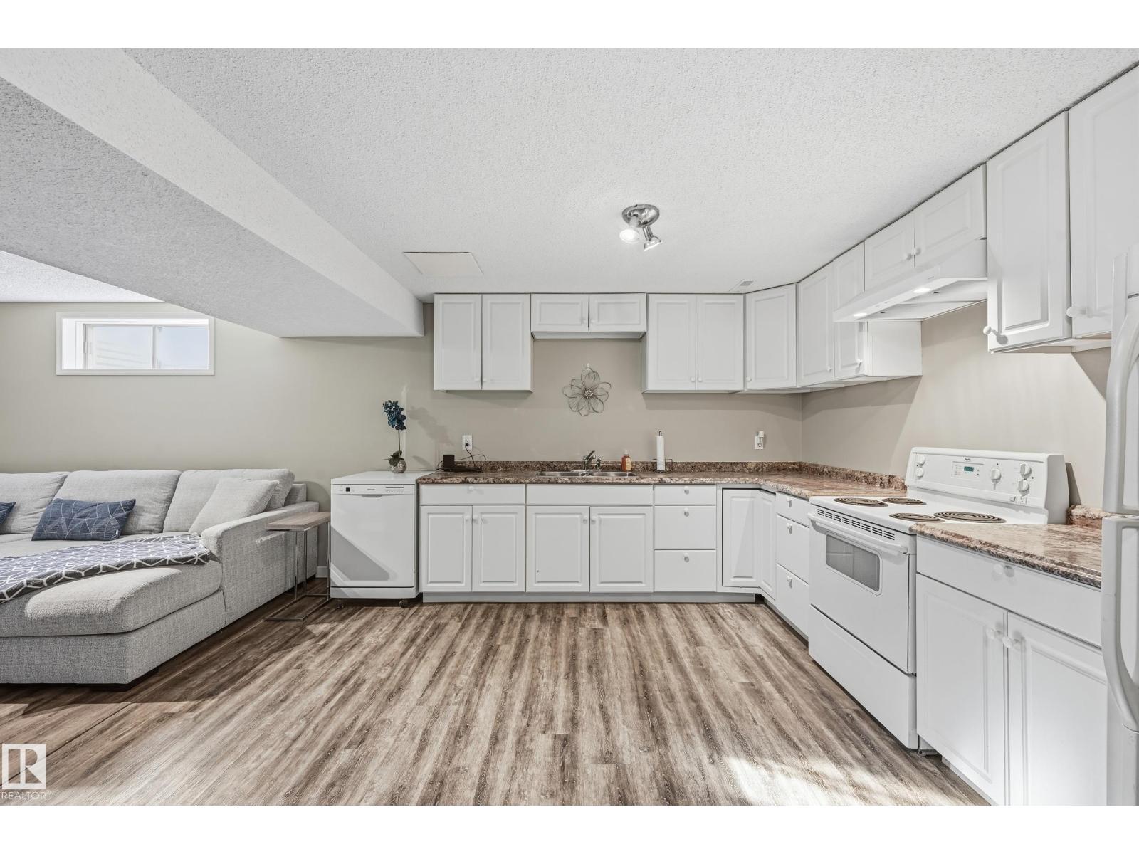 2952 39 Av Nw, Edmonton, Alberta  T6T 1L2 - Photo 32 - E4472794