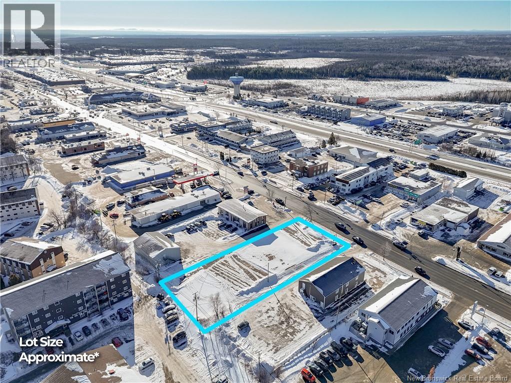 919 Prospect Street, Fredericton, New Brunswick  E3B 2T7 - Photo 3 - NB133267