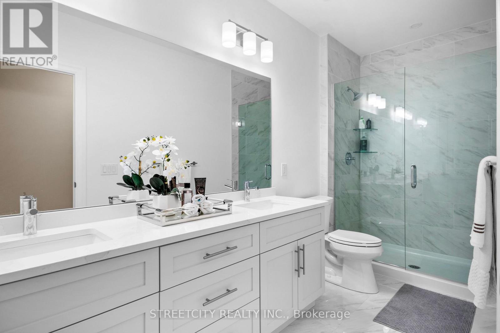 Photo 16 of 29 for 404 - 460 Callaway Road