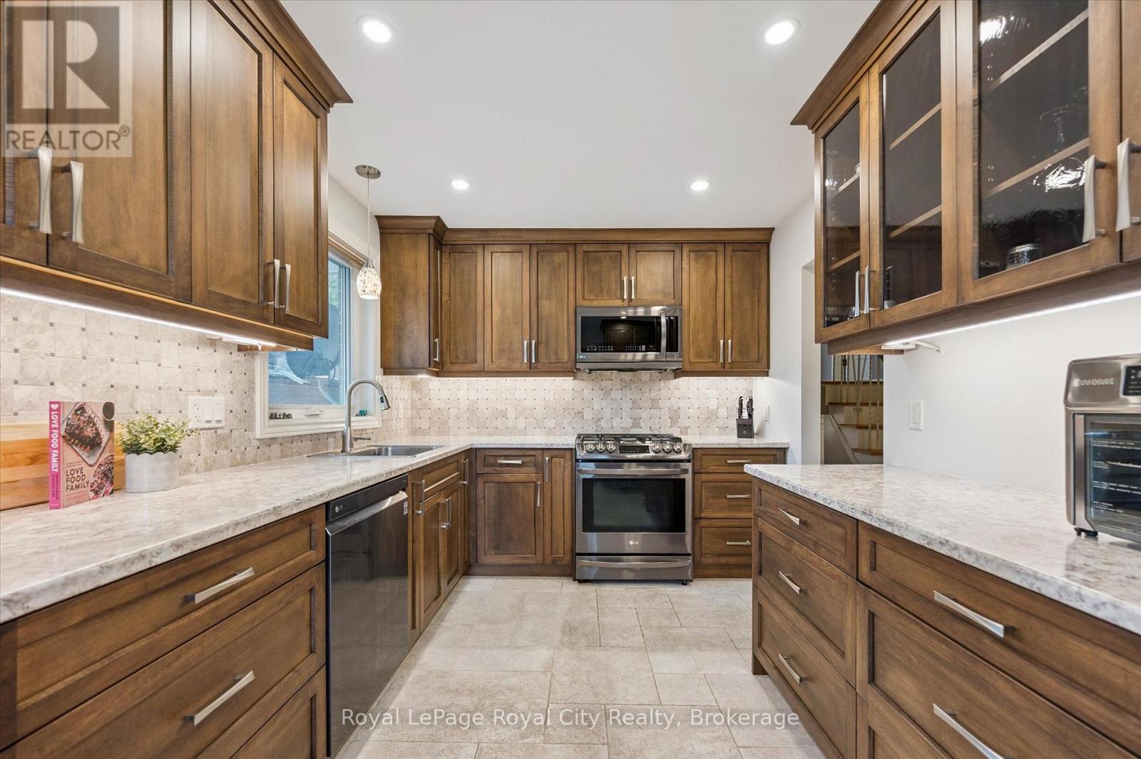 47 ARGYLE DRIVE, Guelph, Ontario