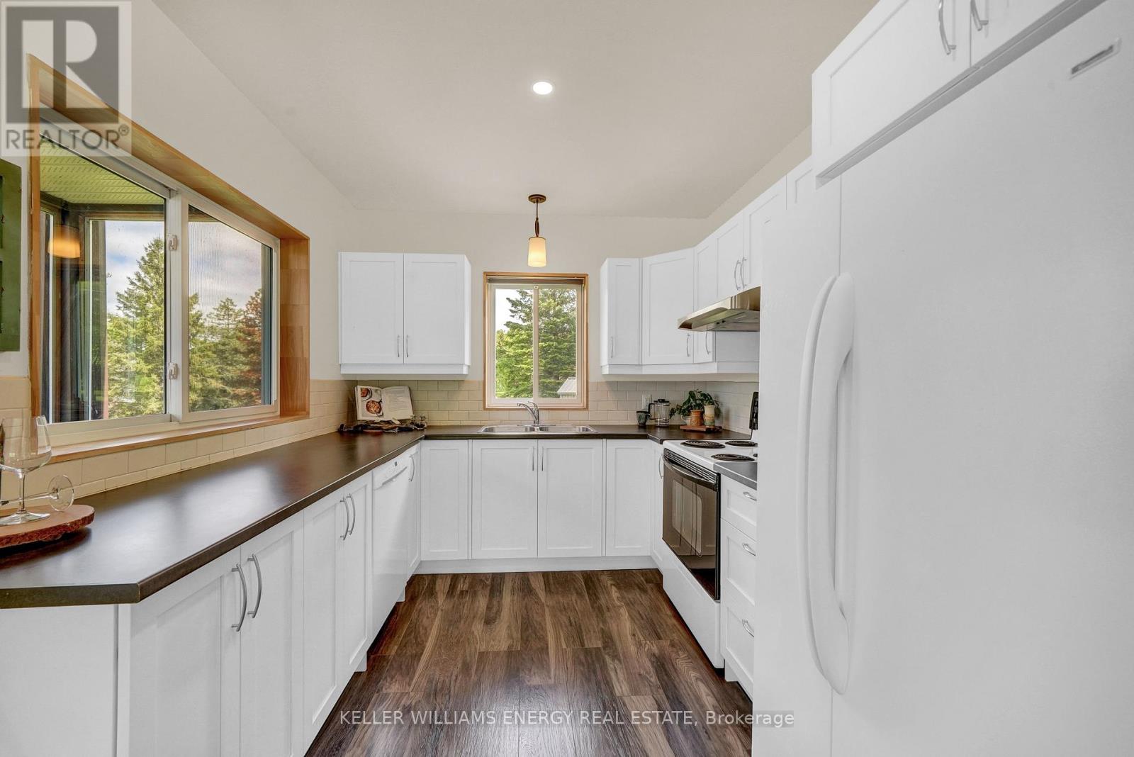 326 Cressy Bayside Road, Prince Edward County (North Marysburgh), Ontario  K0K 2T0 - Photo 17 - X12770718