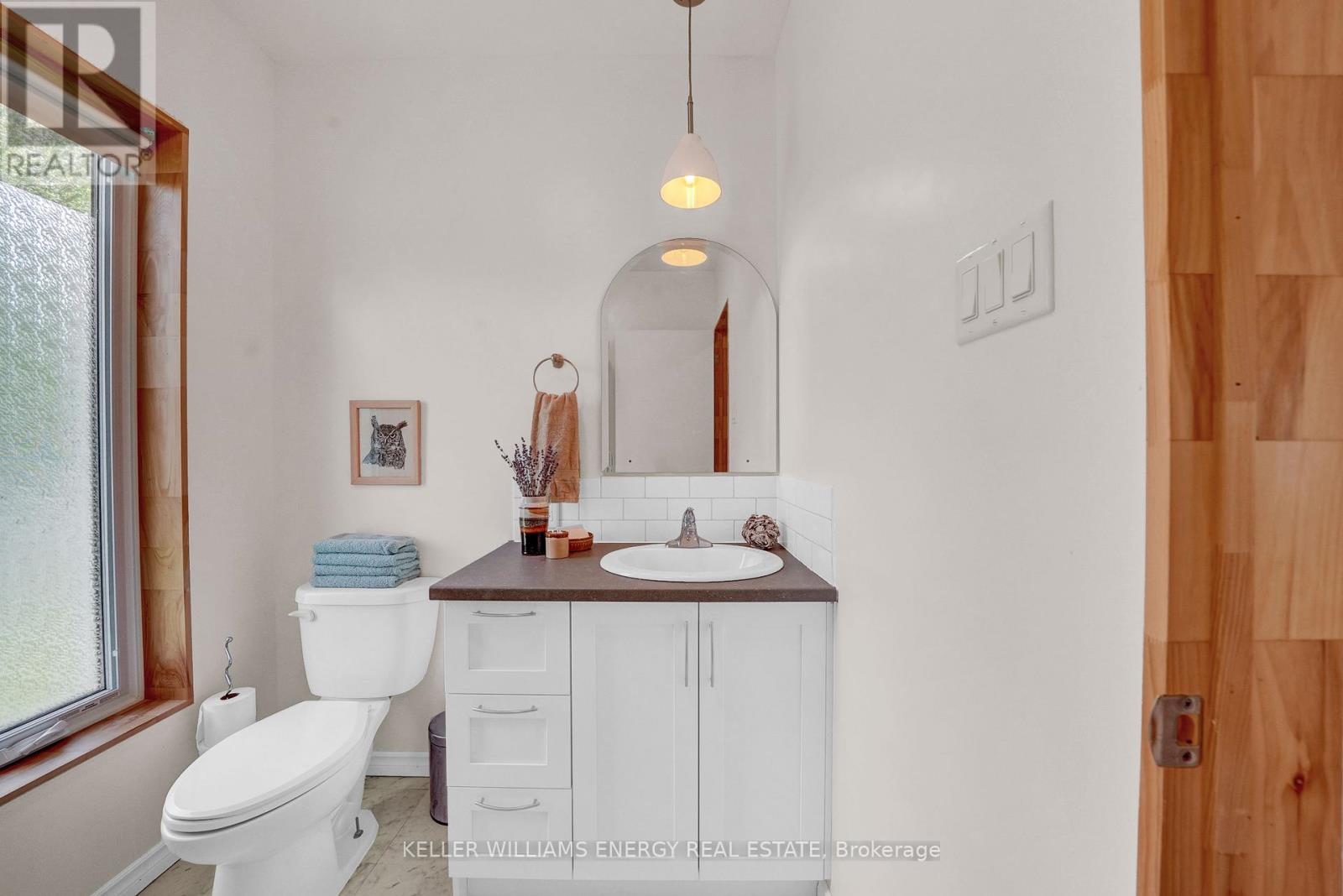 326 Cressy Bayside Road, Prince Edward County (North Marysburgh), Ontario  K0K 2T0 - Photo 22 - X12770718