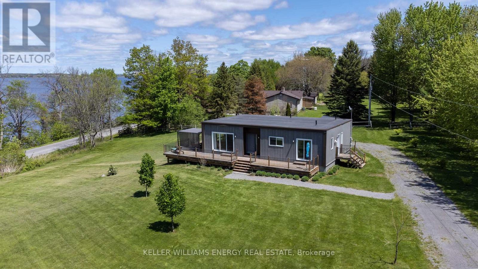 326 Cressy Bayside Road, Prince Edward County (North Marysburgh), Ontario  K0K 2T0 - Photo 5 - X12770718