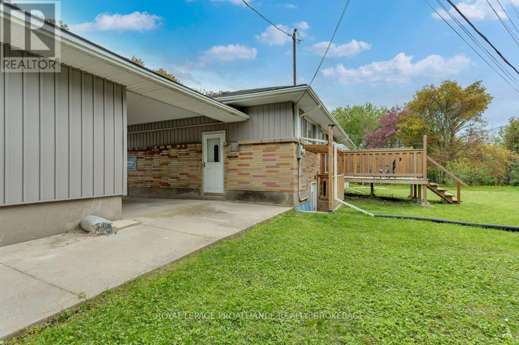 168 Avenue Road, Kingston, Ontario  K7M 1C5 - Photo 46 - X12770722