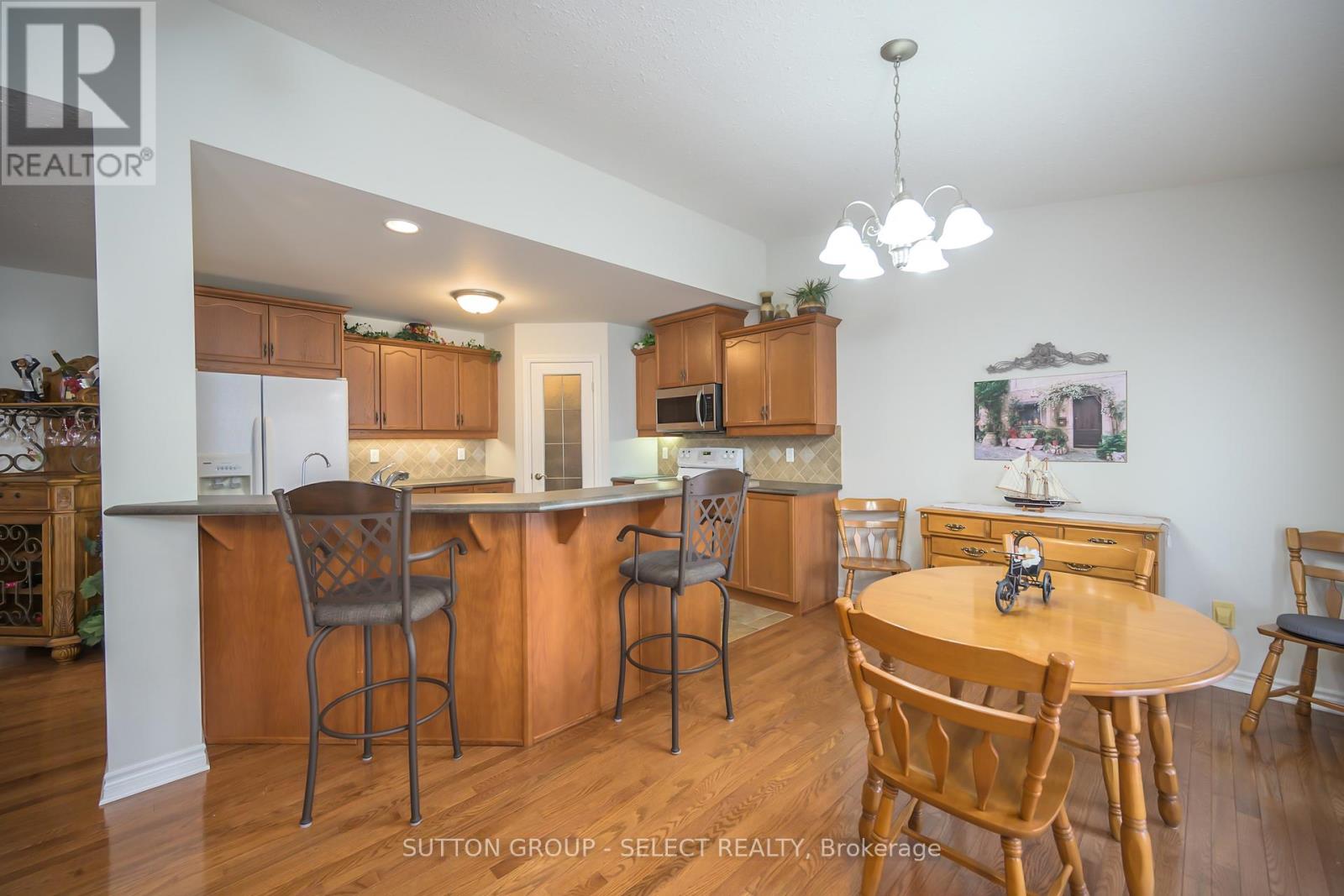 2462 Asima Drive, London South, Ontario  N6M 0B3 - Photo 10 - X12770708