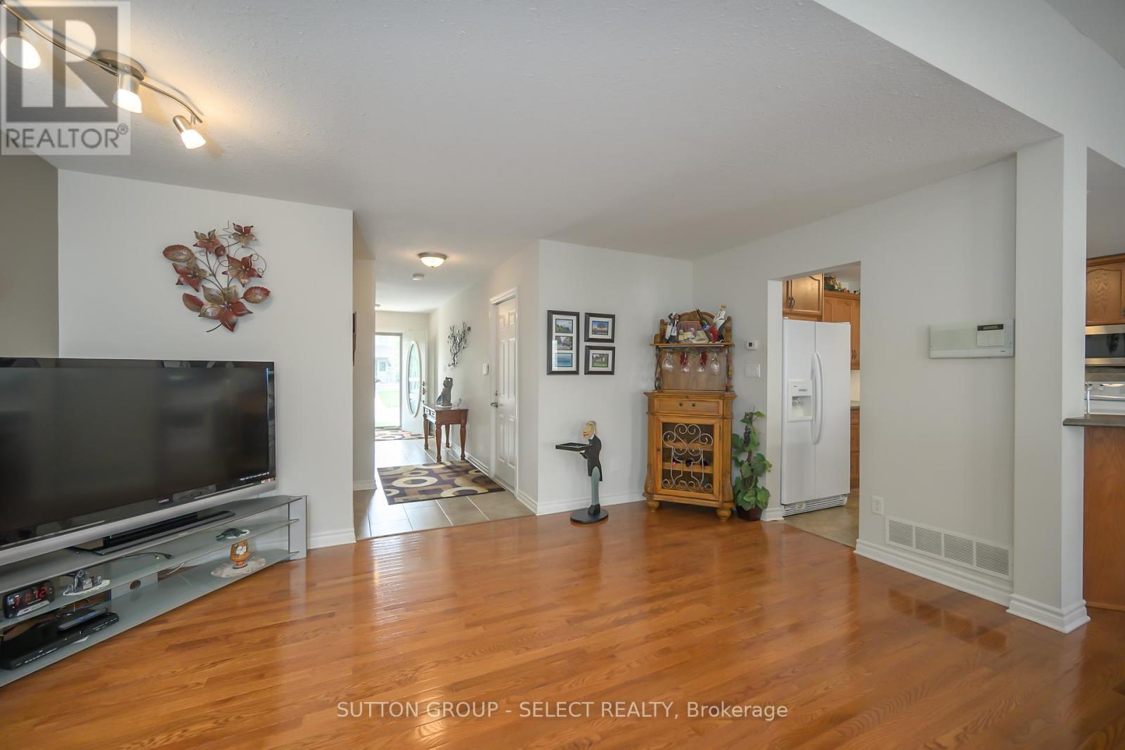 2462 Asima Drive, London South, Ontario  N6M 0B3 - Photo 14 - X12770708