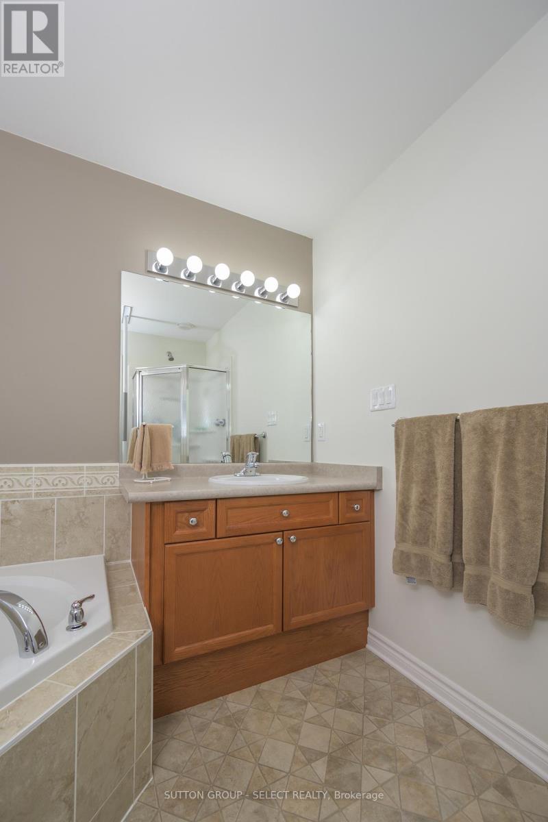 2462 Asima Drive, London South, Ontario  N6M 0B3 - Photo 21 - X12770708