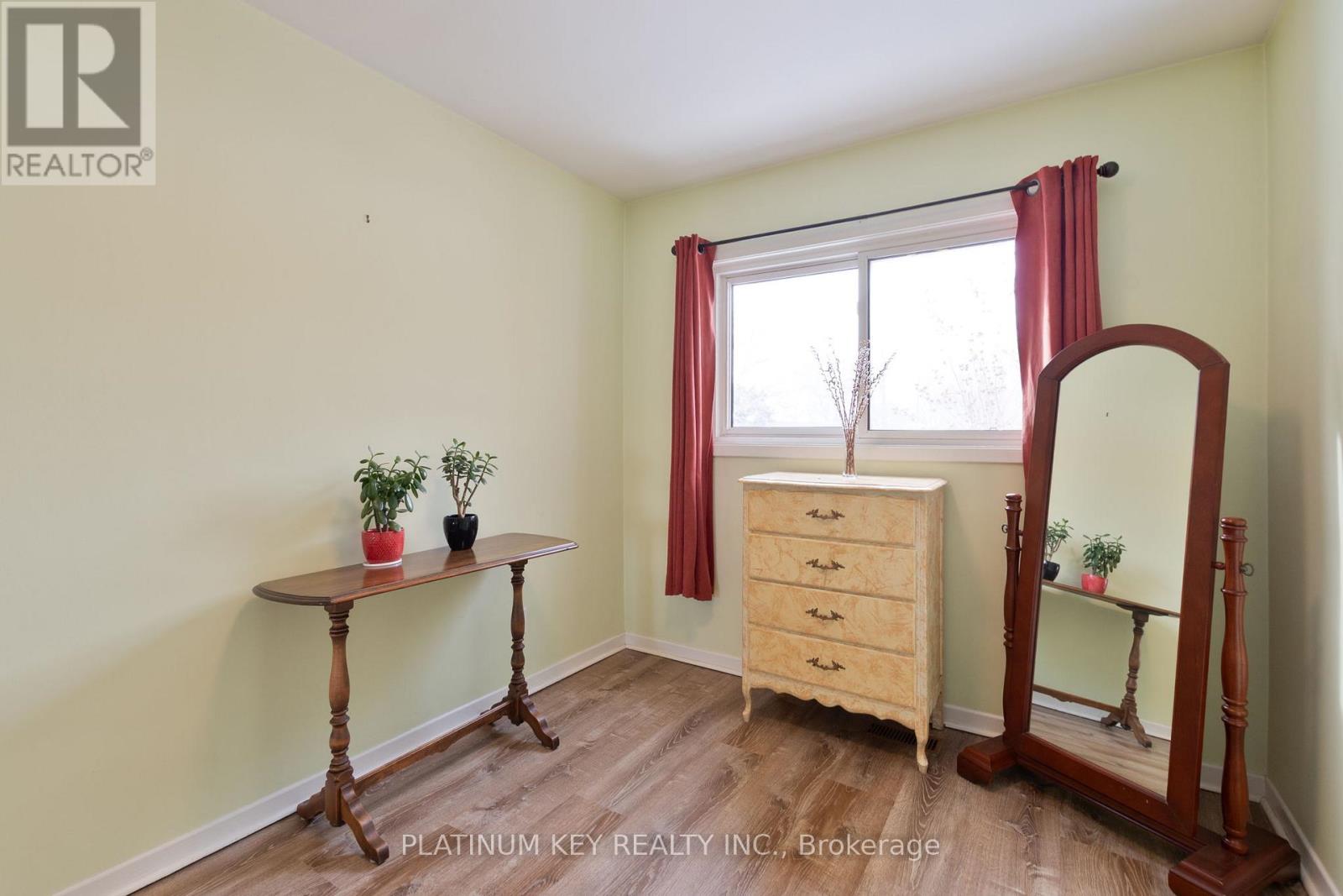 Photo 18 of 35 for 237a Stella Avenue