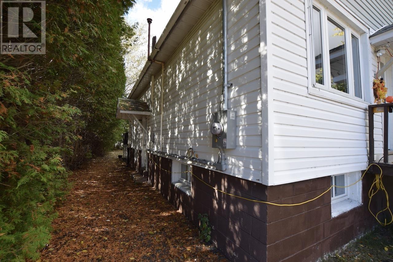 19 Lachore St, Blind River, Ontario  P0R 1B0 - Photo 37 - SM260252