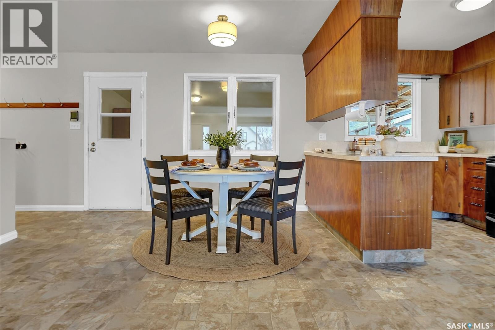 1024 Montgomery Street, Moose Jaw, Saskatchewan  S6H 2X1 - Photo 10 - SK028173