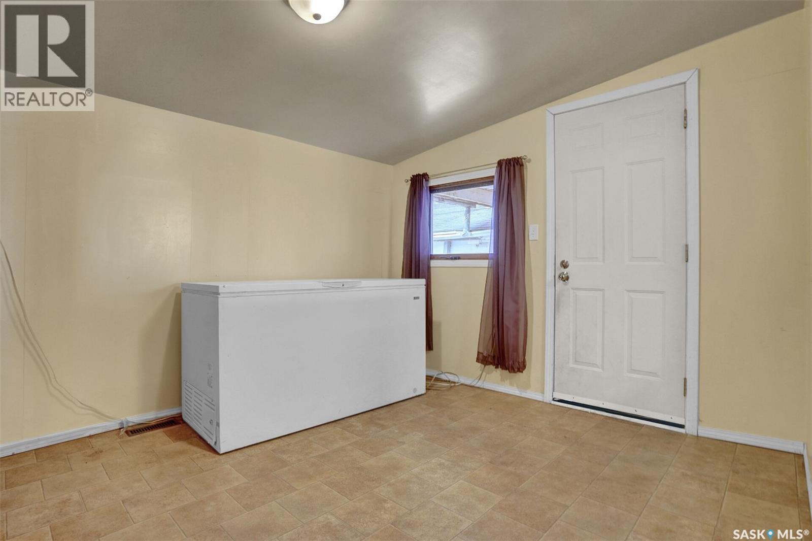 1024 Montgomery Street, Moose Jaw, Saskatchewan  S6H 2X1 - Photo 19 - SK028173