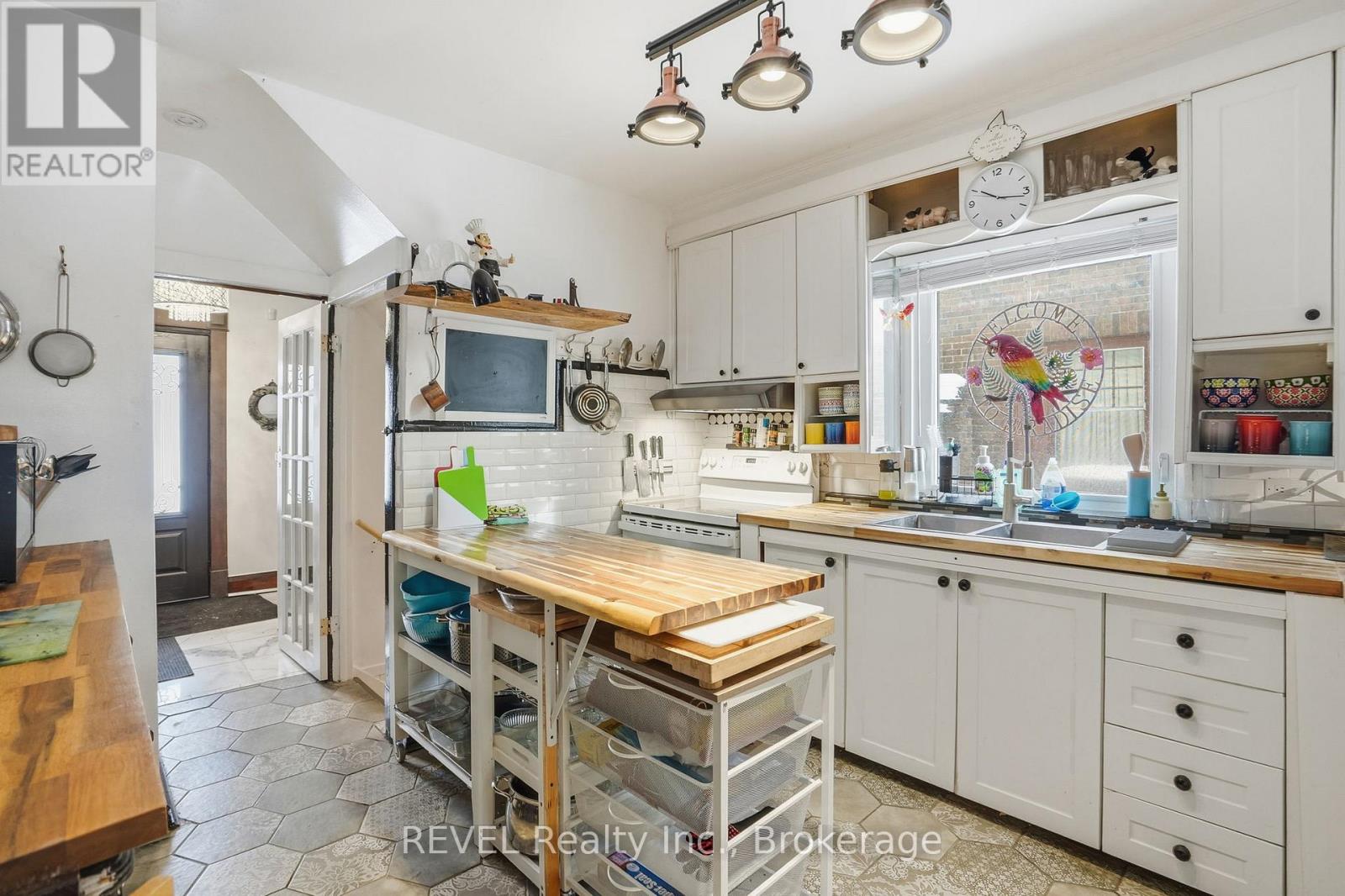 4908 Simcoe Street, Niagara Falls (Cherrywood), Ontario  L2E 1V9 - Photo 14 - X12770696