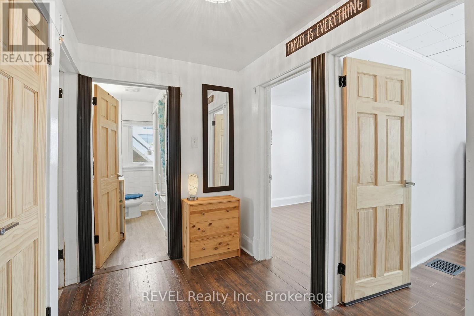 4908 Simcoe Street, Niagara Falls (Cherrywood), Ontario  L2E 1V9 - Photo 20 - X12770696