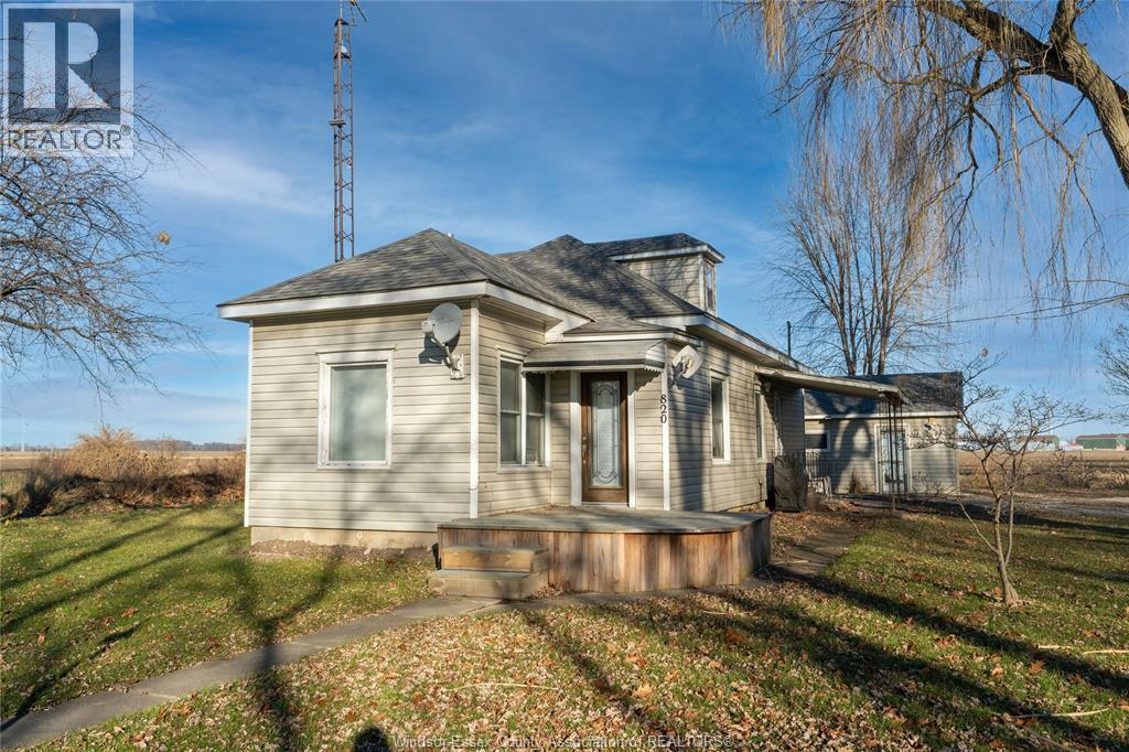 820 Towanda Boulevard, Erie Beach, Ontario  N0P 1A0 - Photo 1 - 26002815