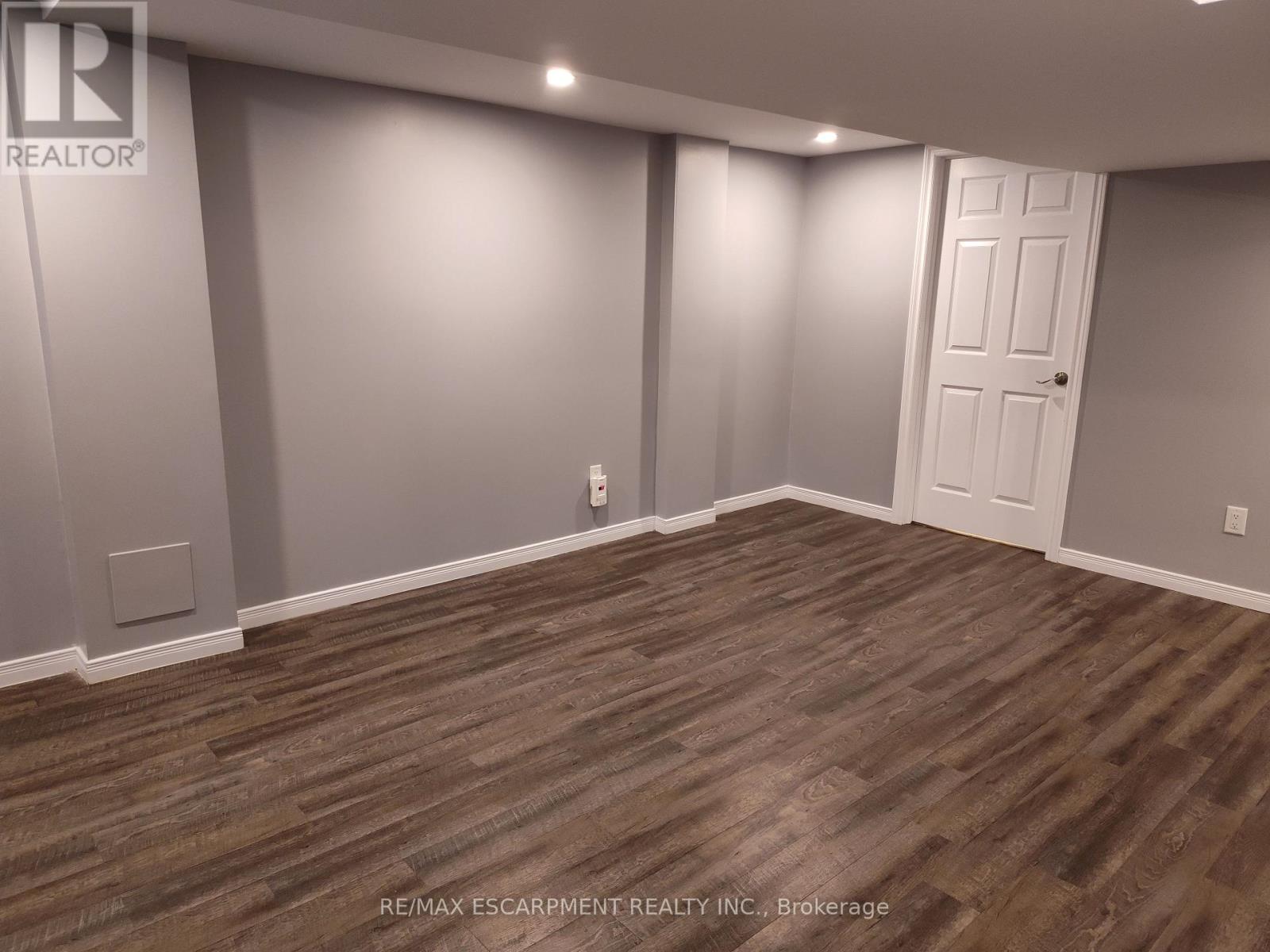 Lower - 88 San Fernando Drive, Hamilton, Ontario  L9C 2C2 - Photo 14 - X12674534