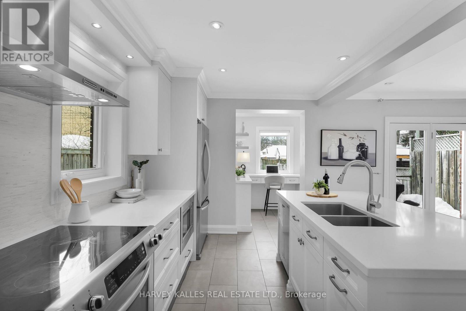 50 Elm Road, Toronto, Ontario  M5M 3T4 - Photo 13 - C12770668