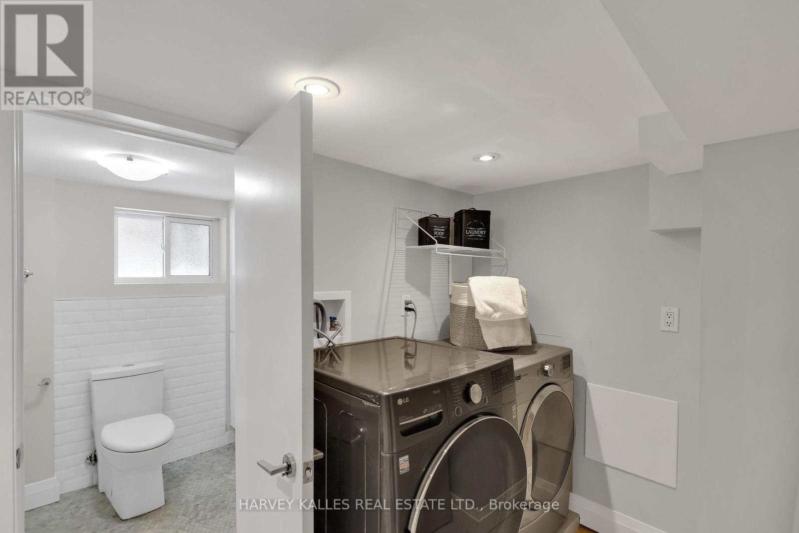 50 Elm Road, Toronto, Ontario  M5M 3T4 - Photo 22 - C12770668