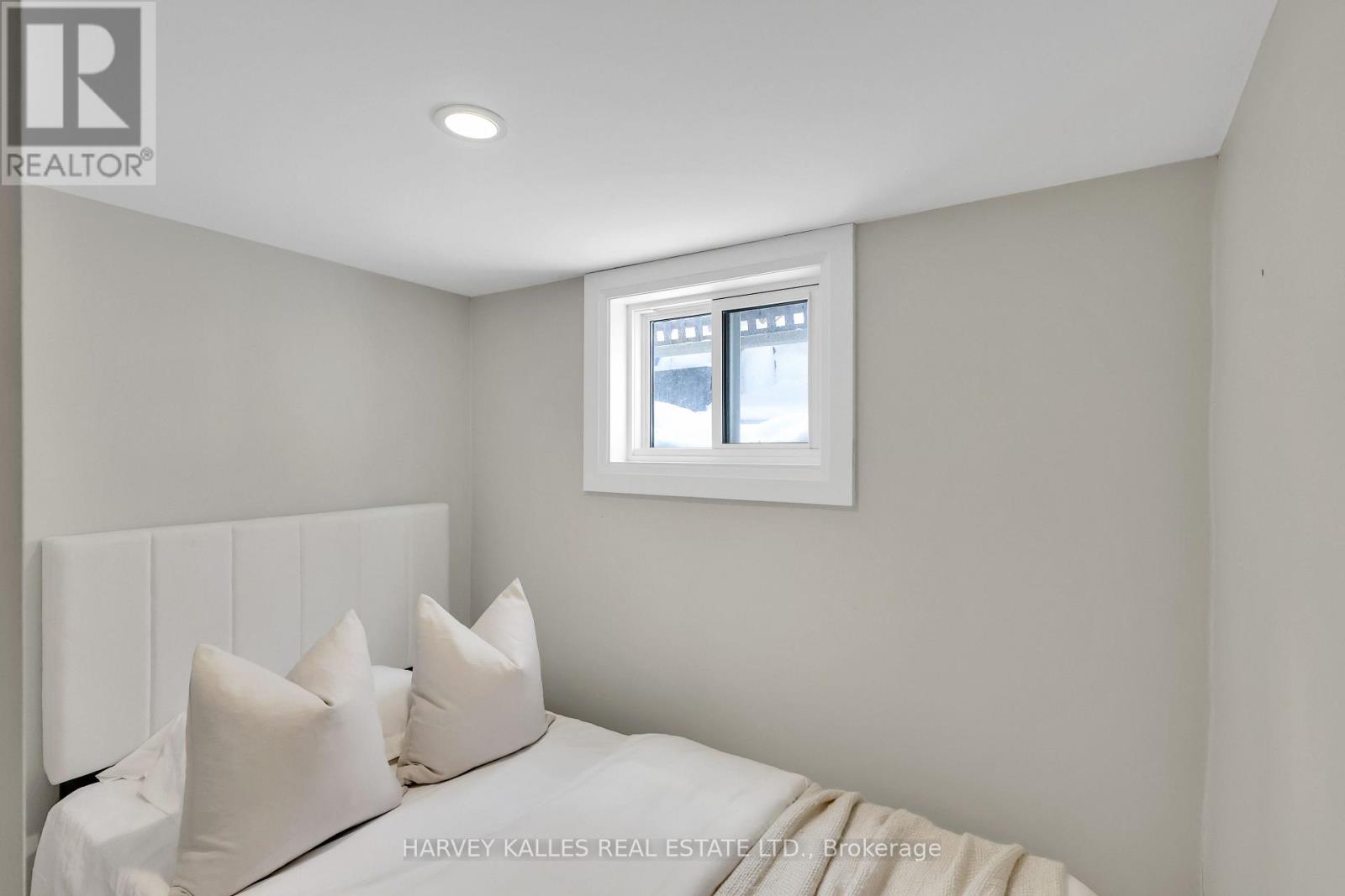 50 Elm Road, Toronto, Ontario  M5M 3T4 - Photo 25 - C12770668