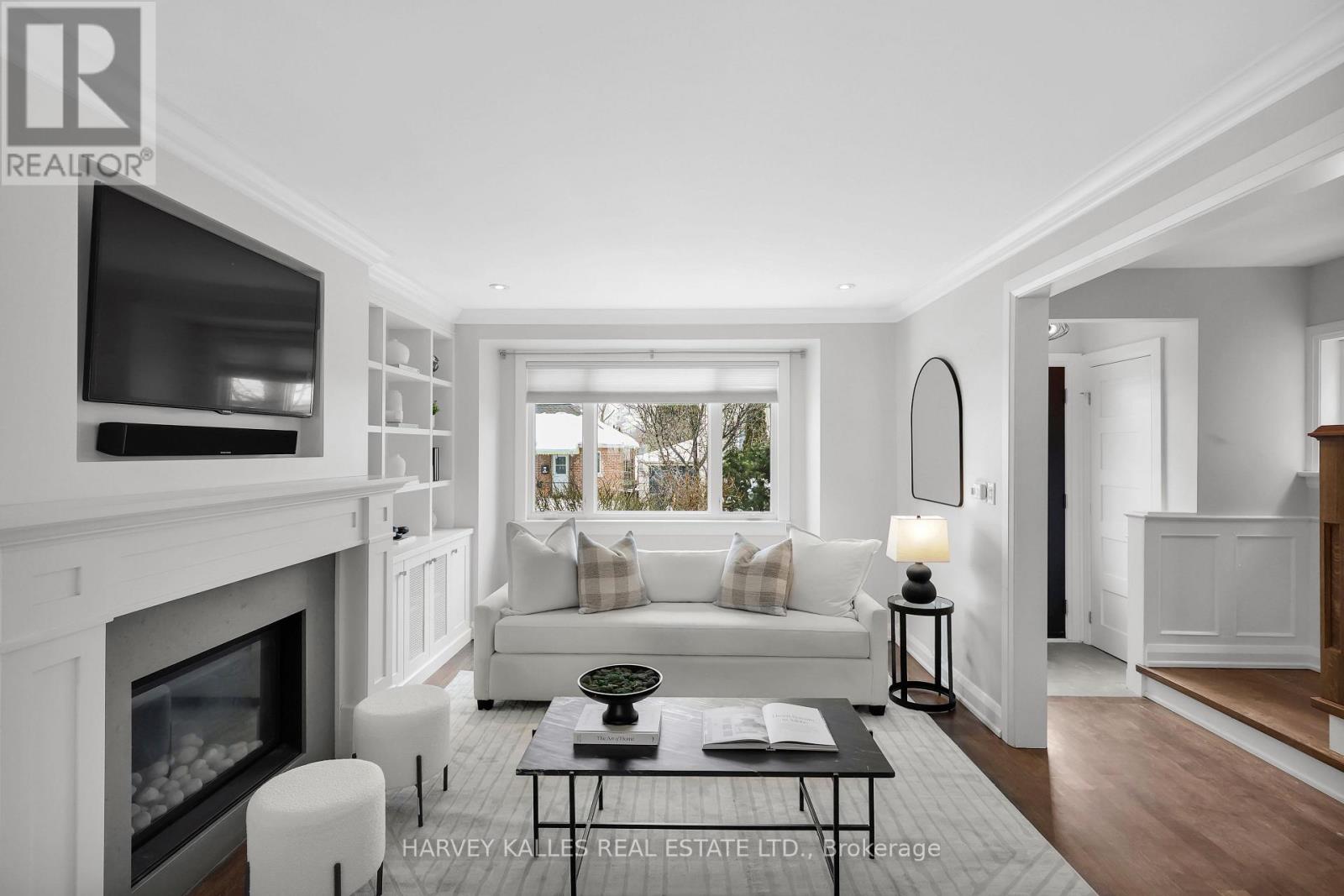 50 Elm Road, Toronto, Ontario  M5M 3T4 - Photo 4 - C12770668