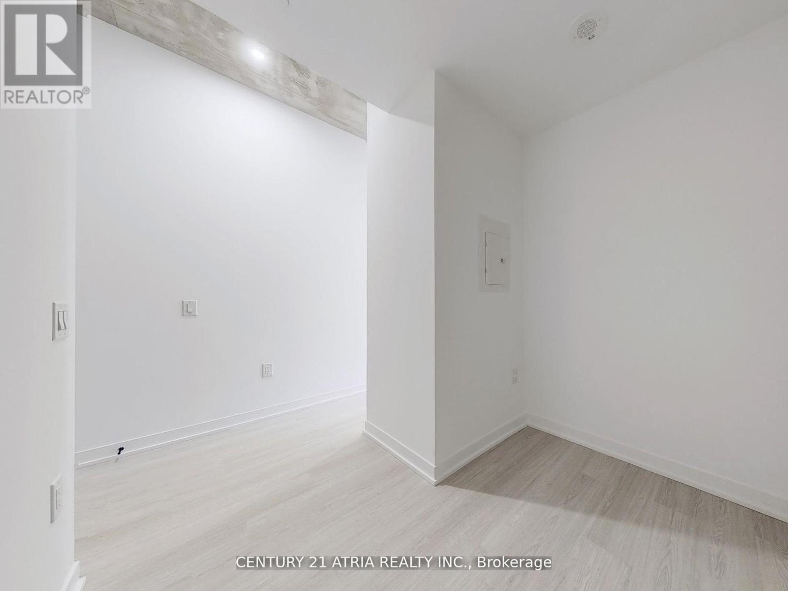 712 - 195 Mccaul Street, Toronto, Ontario  M5T 1W6 - Photo 17 - C12770670