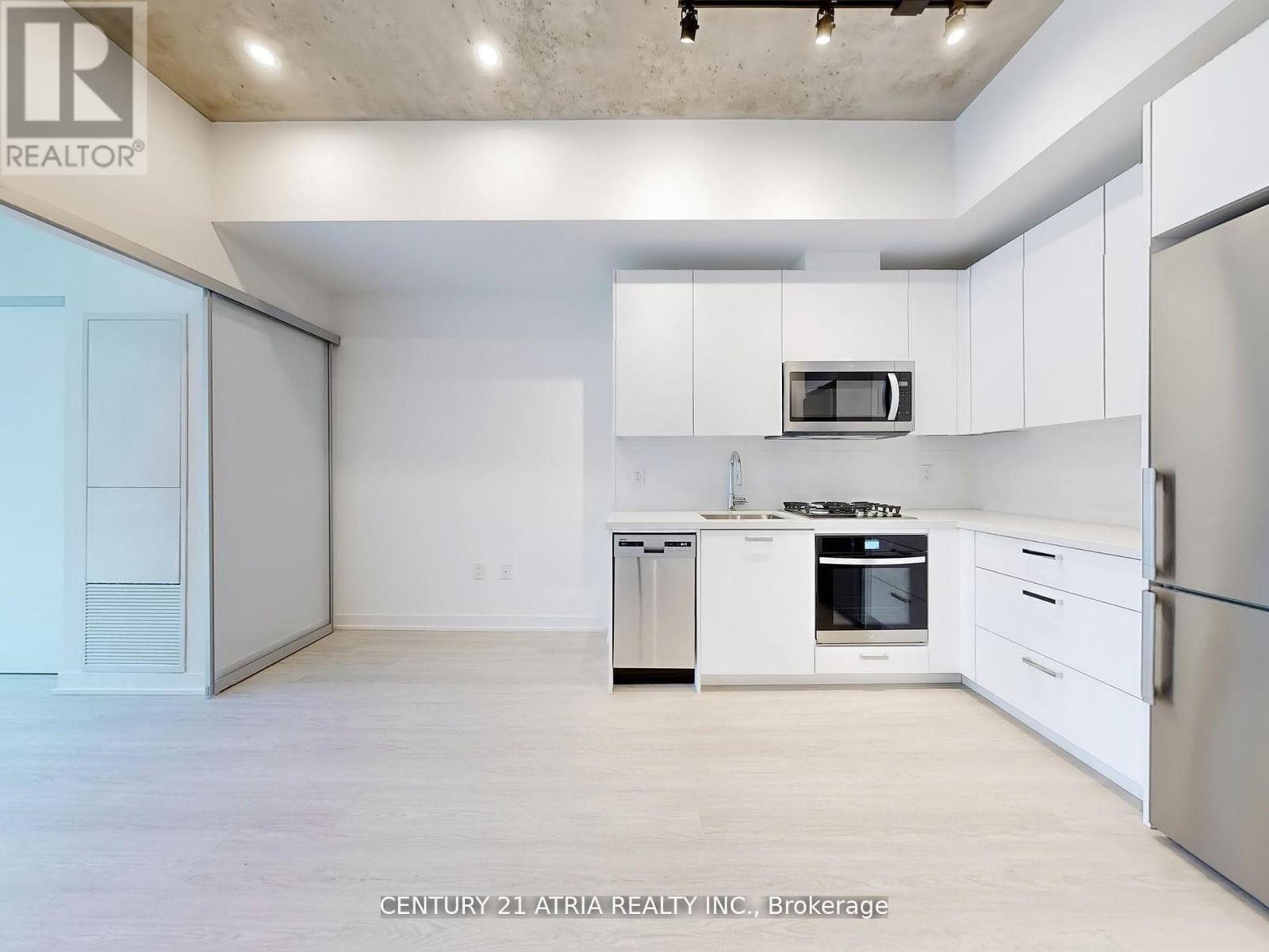 712 - 195 Mccaul Street, Toronto, Ontario  M5T 1W6 - Photo 6 - C12770670