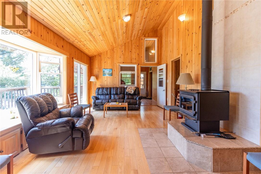 450f Sugar Lake Road, Massey, Ontario  P0P 1P0 - Photo 12 - 2126373