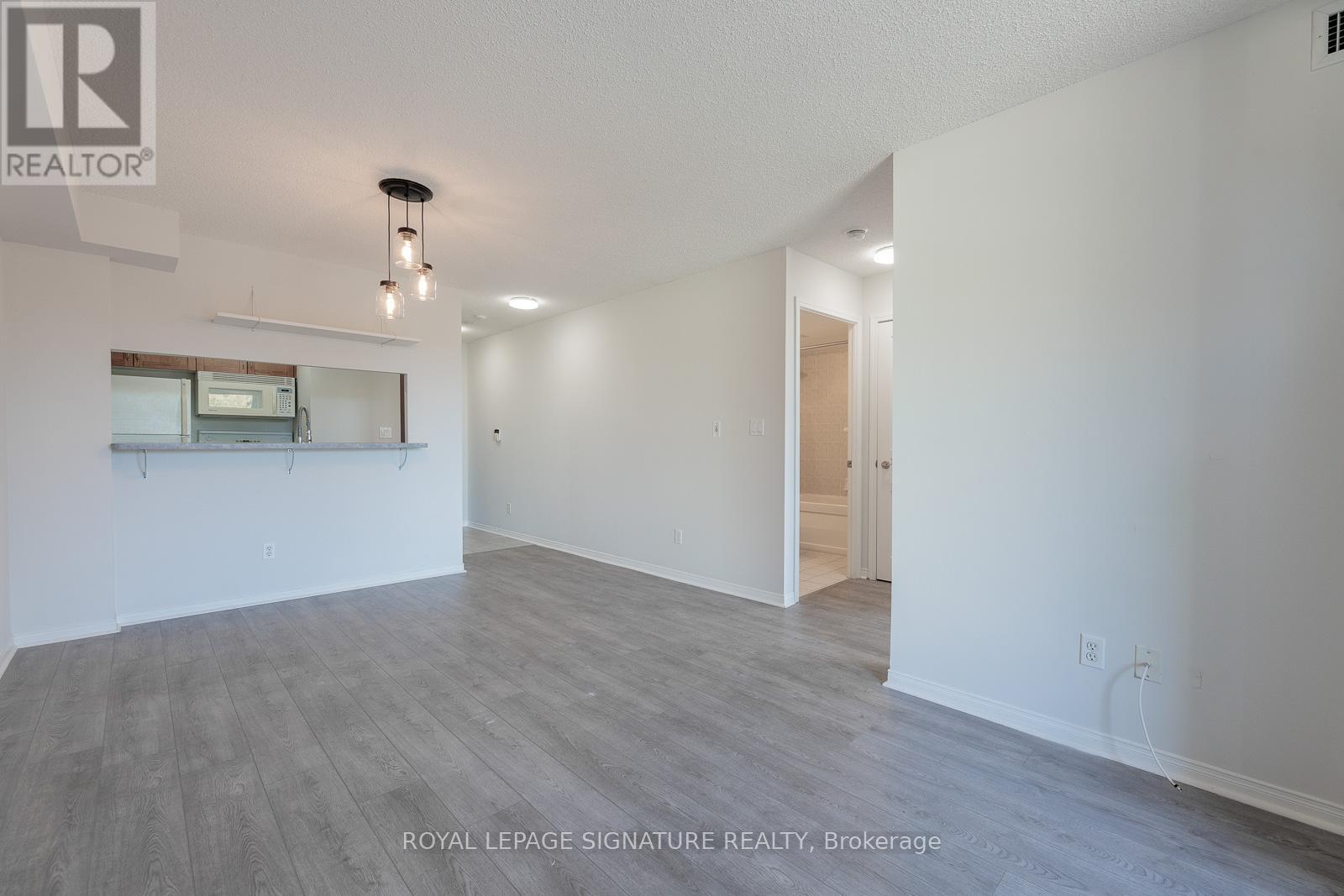 317 - 1733 Queen Street E, Toronto, Ontario  M4L 6S9 - Photo 4 - E12770674