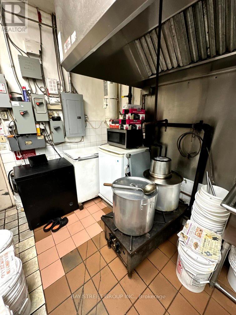 F259 - 3255 Highway 7 E, Markham, Ontario  L3R 3P9 - Photo 2 - N12770690