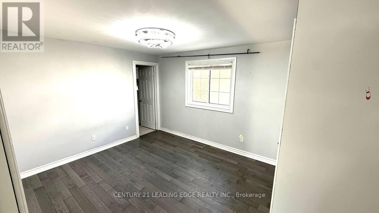 120 Hunter Street, Whitby, Ontario  L1N 2H1 - Photo 11 - E12737430