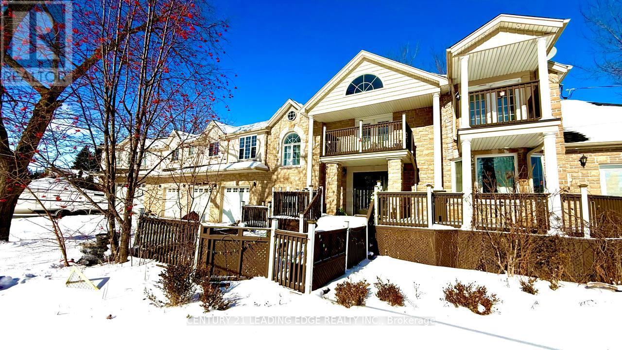 120 Hunter Street, Whitby, Ontario  L1N 2H1 - Photo 2 - E12737430