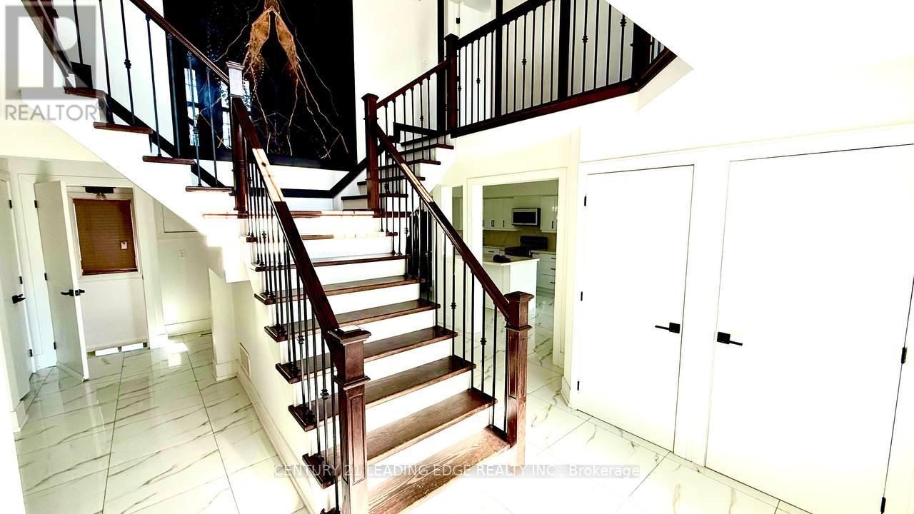 120 Hunter Street, Whitby, Ontario  L1N 2H1 - Photo 7 - E12737430