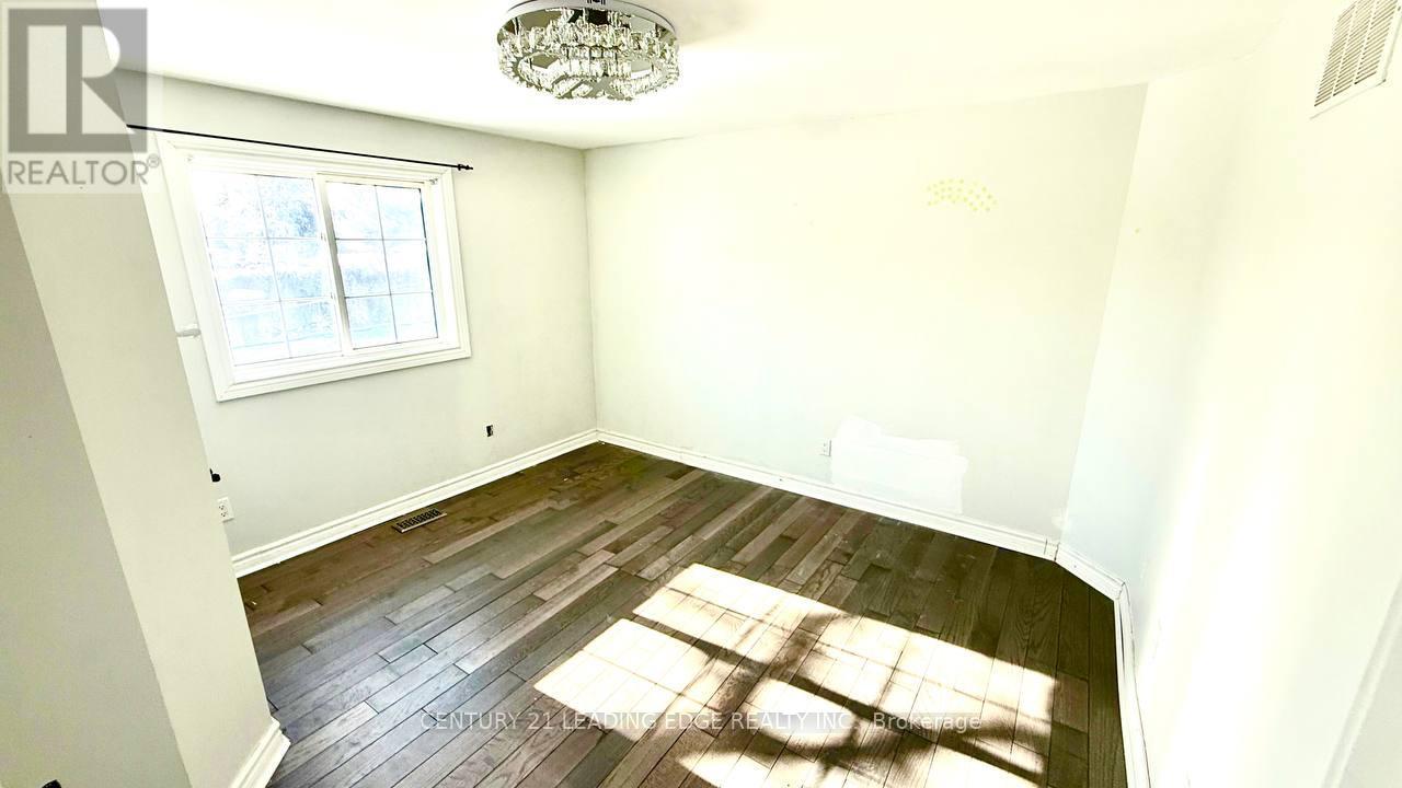 120 Hunter Street, Whitby, Ontario  L1N 2H1 - Photo 6 - E12737430