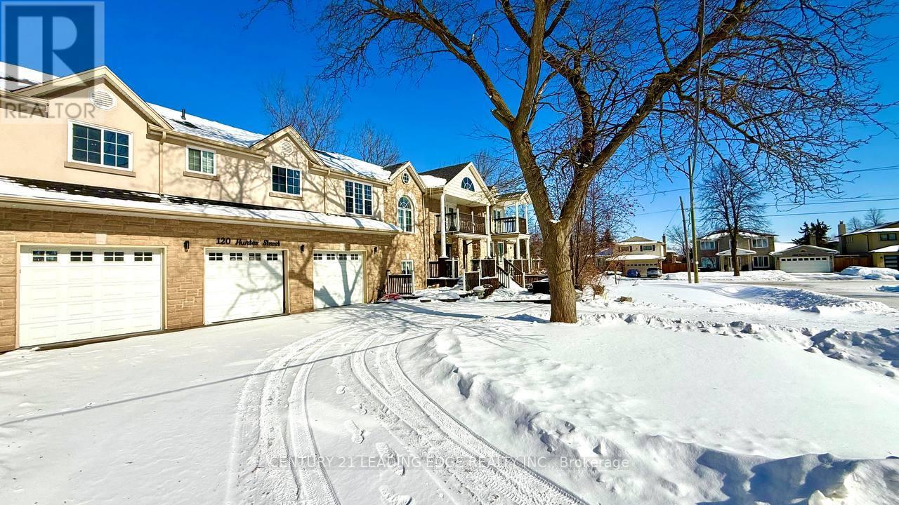 120 Hunter Street, Whitby, Ontario  L1N 2H1 - Photo 4 - E12737430