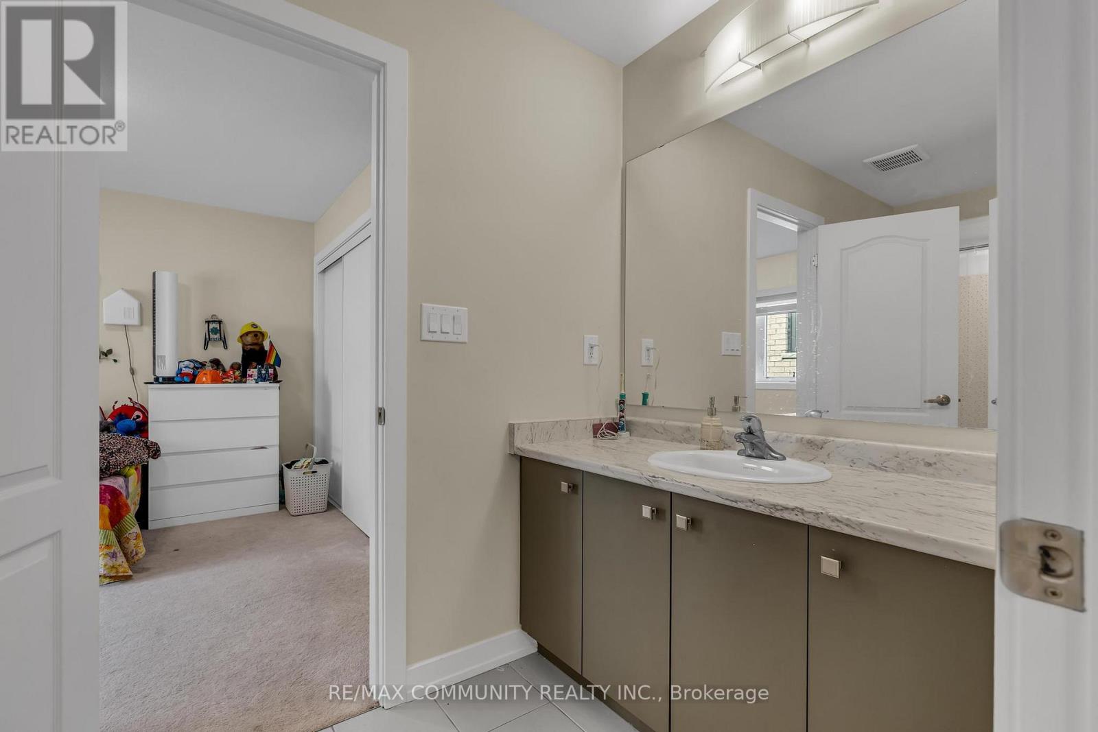 88 Sundin Drive, Haldimand, Ontario  N3W 0H1 - Photo 31 - X12770626