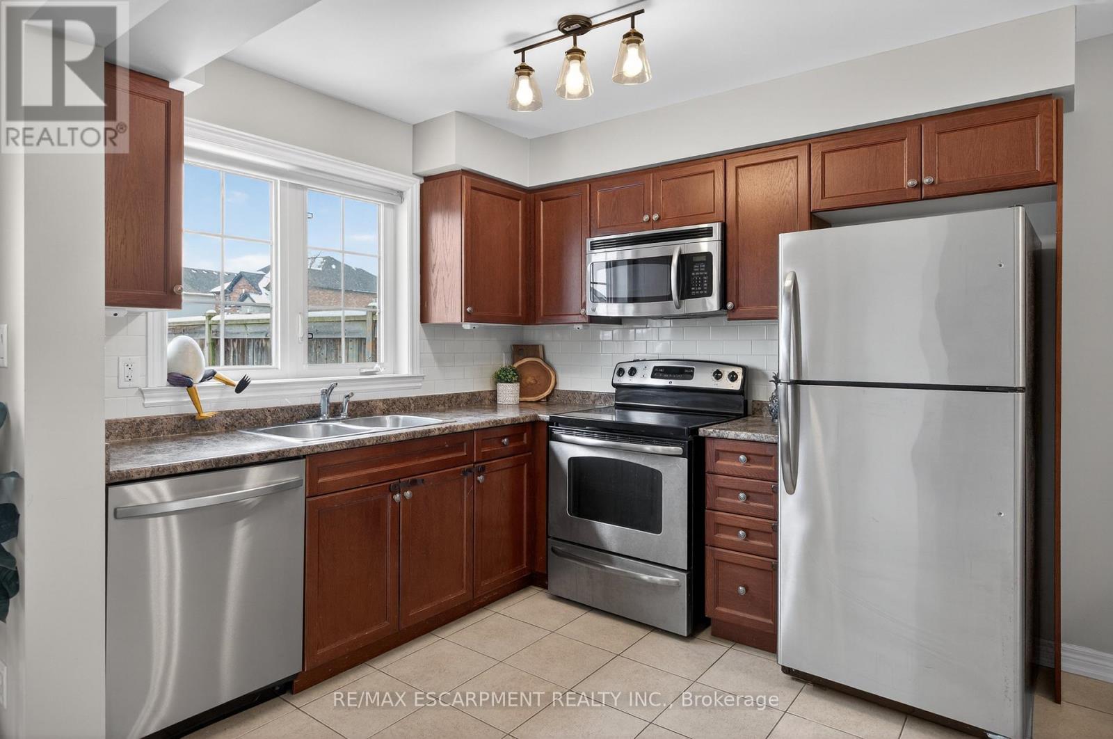 64 - 222 Fall Fair Way, Hamilton, Ontario  L0R 1C0 - Photo 8 - X12770638