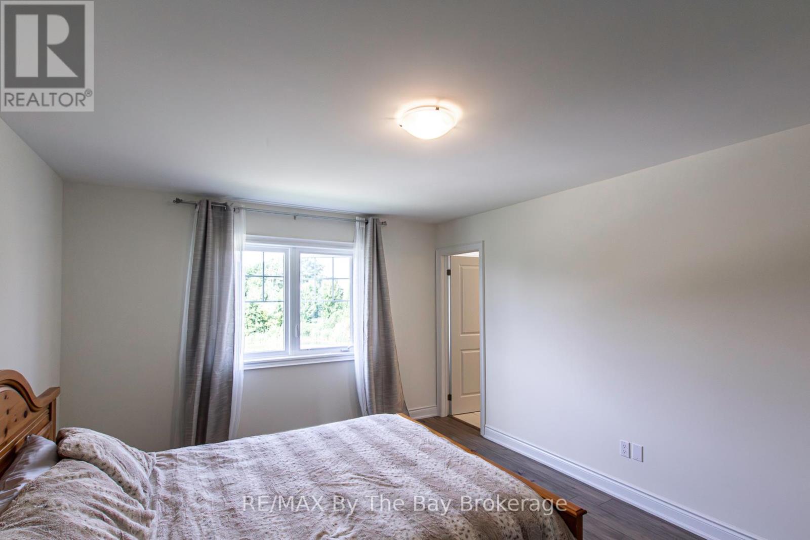 18 Little River Crossing, Wasaga Beach, Ontario  L9Z 0J8 - Photo 16 - S12770812