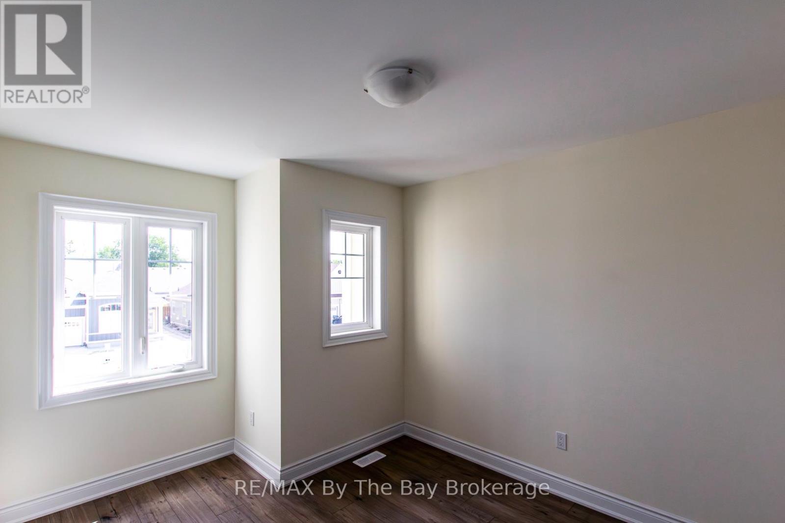 18 Little River Crossing, Wasaga Beach, Ontario  L9Z 0J8 - Photo 23 - S12770812