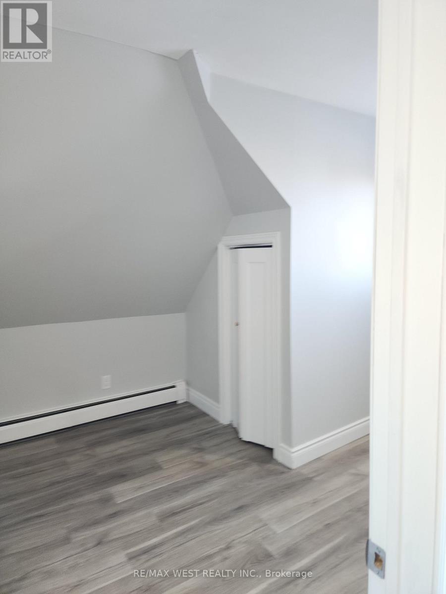 Unit 5 - 822 Ward Street, Selwyn, Ontario  K0L 1H0 - Photo 17 - X12682682