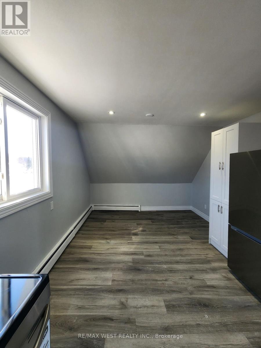 Unit 5 - 822 Ward Street, Selwyn, Ontario  K0L 1H0 - Photo 8 - X12682682