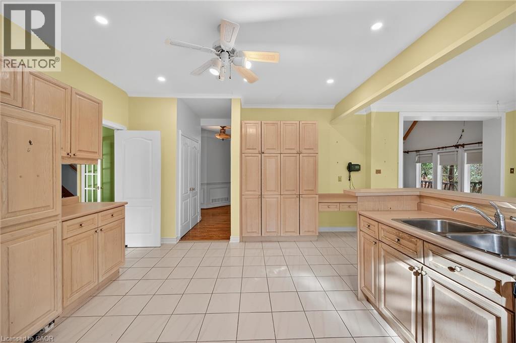 5089 Forest Hill Drive, Mississauga, Ontario  L5M 5A2 - Photo 9 - 40789347