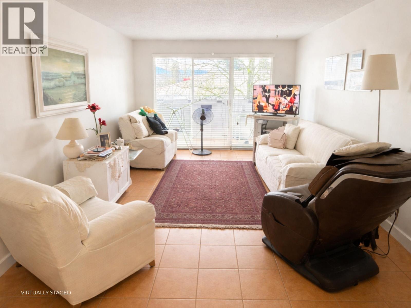 305 620 Eight Avenue, New Westminster, British Columbia  V3M 5V7 - Photo 2 - R3087345