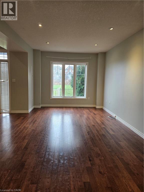 7 Lakelawn Road Unit# 19, Grimsby, Ontario  L3M 0E9 - Photo 5 - 40791165